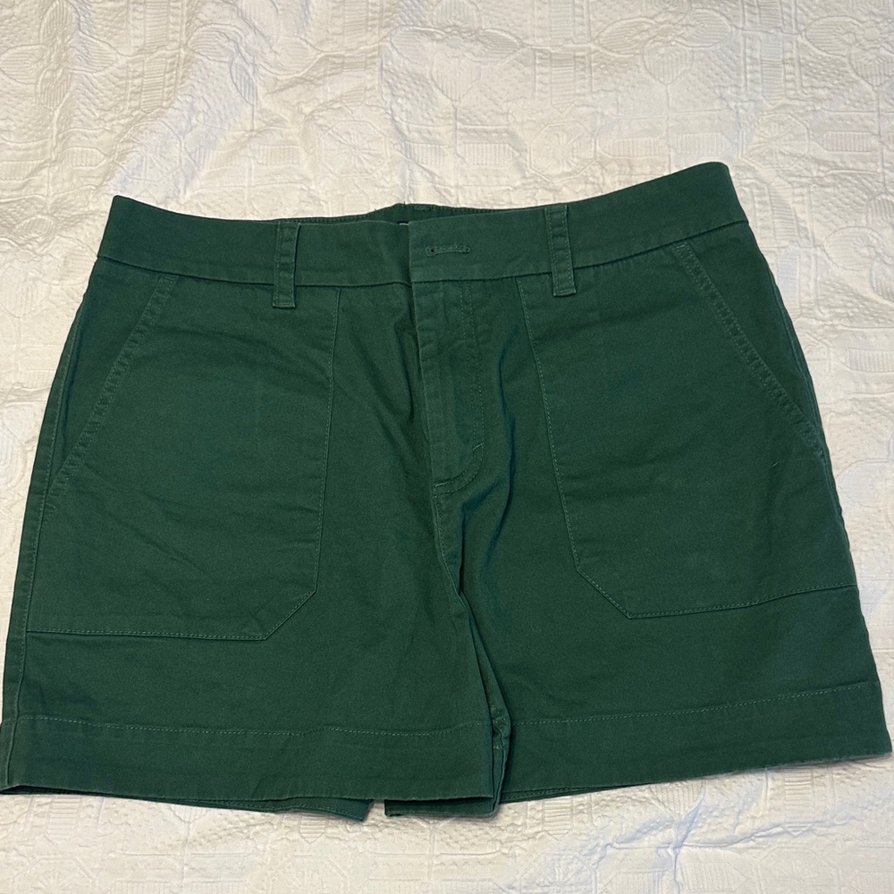 Vineyard Vines Forest Green Women's Bermudas